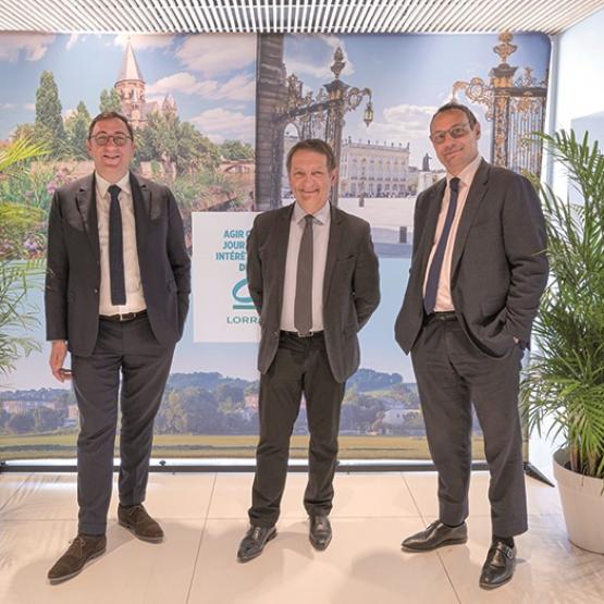 De g. à d. : Jean-Francois Rinfray (directeur général adjoint), Claude Vivenot (président) et Laurent Cazelles (directeur général). Photo : P.Divoux