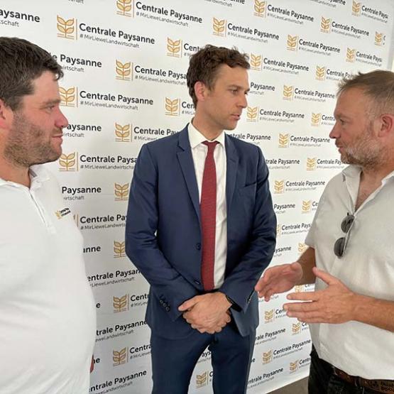 Fabrice Couturier a fait la démonstration de l’impact considérable de la taxe Macf, sur le prix des engrais et la compétitivité de l’Agriculture. Photo Pierre Divoux
