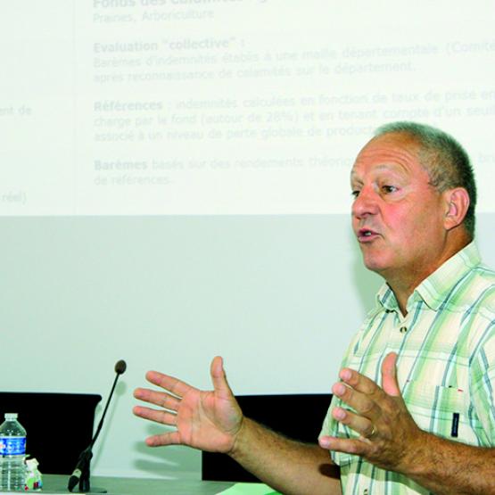 François Schmitt a rappelé le caractère fondamental de cette réforme structurante pour l’agriculture face aux conséquences du changement climatique. Photo Pierre Divoux