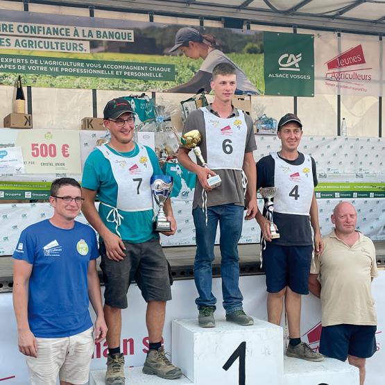 Sur le podium des labours à plat, premier : Victor Duchaux (57), deuxième : Xavier Blatz (67), et troisième : Jérémy Risse (57). Photo DR