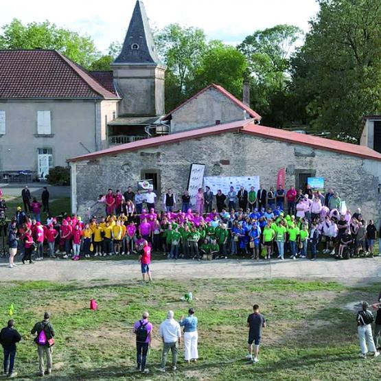 L’exploitation de la famille Tétard, à Barchain, a accueilli près de 200 personnes à l’occasion du challenge inter-lycées de l’Apal’. Photo APAL