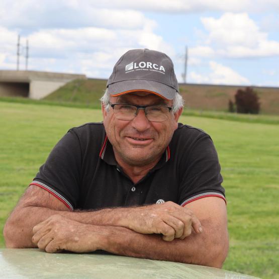 François Lespagnol : agriculteur, éleveur et producteur de semences en Moselle à la ferme de La Croix Lorette. Photo : J.Joris.