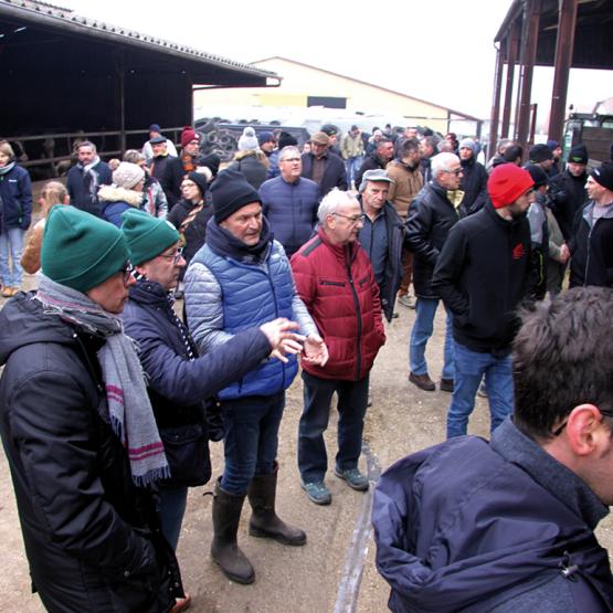 Dominique Bouché a présenté l’agriculture mosellane aux secrétaires généraux adjoints de la Fnsea et des Jeunes Agriculteurs. Photo Pierre Divoux