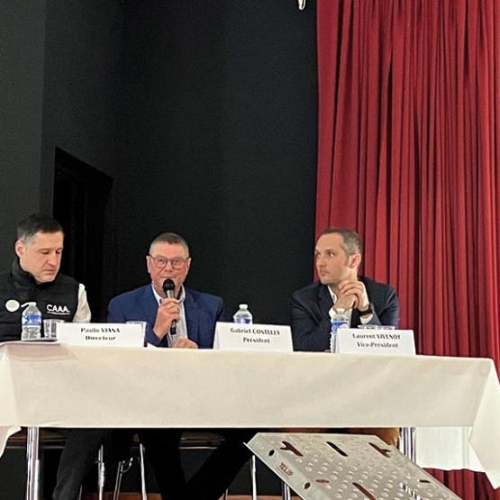 Le président de la Caisse Accidents Agricole de la Moselle, Gabriel Contelly, entouré de son directeur Paulo Viana, et du deuxième vice-président, Laurent Vivenot. Photo Pierre Divoux