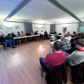 Vincent Boniface succède à Denis Simon à la tête du canton d’Ars-sur-Moselle après trente-deux ans de présidence de ce dernier. Les adhérents et représentants de la Fdsea l’ont chaleureusement remercié pour son engagement. Photo Y. D.