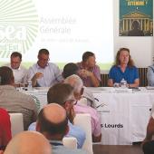 J. Thines, directeur de la Frsea Ge, A. Clavel, pdt Ja Ge, P. Bessin, directeur de la Draaf Ge, B. Levêque, Sg Frsea Ge, F. Couturier, président Frsea Ge, B. Moreau, Vp Région Ge, C. Vassant, Sga Fnsea, et J-P Puig, ex-Dg groupe Avril. Photo M. Falibois