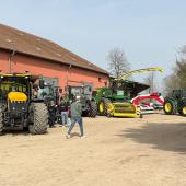 Une exposition de matériel lié à l’élevage permet d’appréhender l’étendue du travail d’agriculteur ou de salarié agricole. Photo lycée C.Salins
