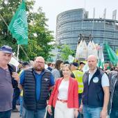 Aux côtés de Céline Imart, députée européenne, Didier Schlitter, Anthony Valter, Hervé Auburtin et Sylvain Barbier. Photo H. Auburtin