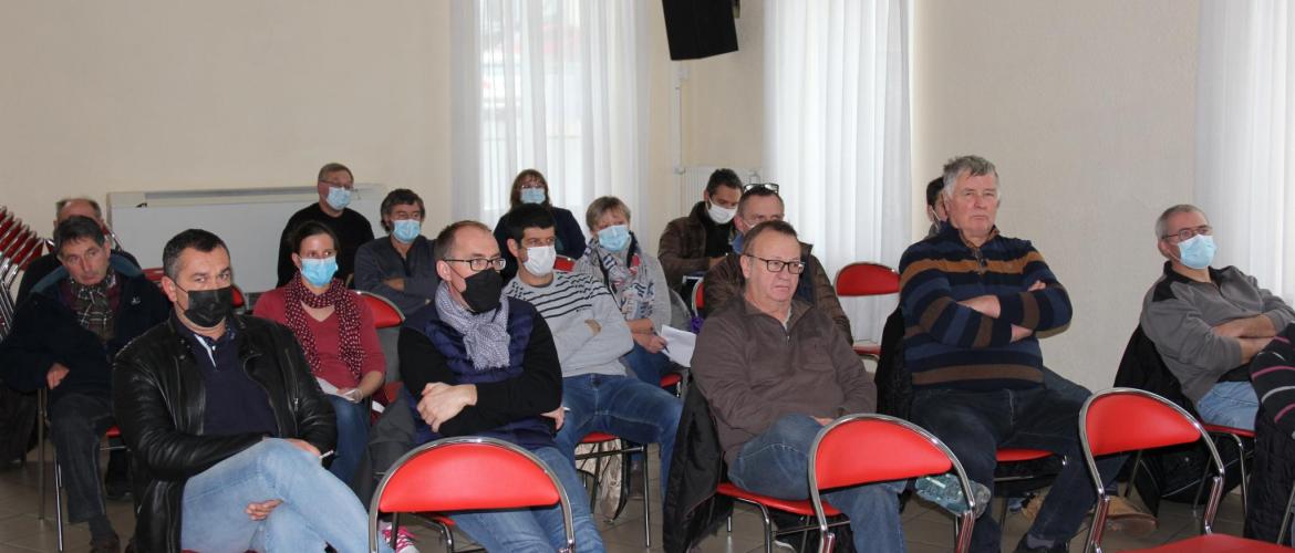 Vingt-cinq assemblées cantonales sont organisées jusqu’au 20 février. Les adhérents auront l’occasion d’échanger avec le président et le secrétaire général de la Fdsea qui assisteront à toutes les réunions. Photo Yannick DERHILLE