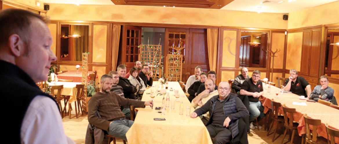 L’assemblée cantonale est l’occasion pour les adhérents de la Fdsea de la Moselle d’échanger avec les élus de leur syndicat professionnel. Photo Cédric Coillot