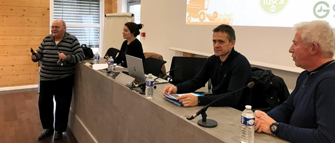 Les intervenants proposent une synthèse facile d’accès sur la réglementation routière. Photo CEC
