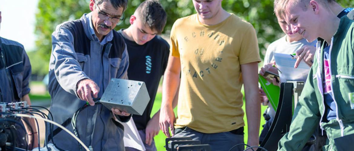 Avant de venir en exploitations, les apprenants seront mis en situation professionnelle sur la ferme du lycée agricole. rendez-vous aux employeurs agricoles et aux futurs apprenants sur le stand du Campus de Courcelles-Chaussy. Photo S. Gallonnier