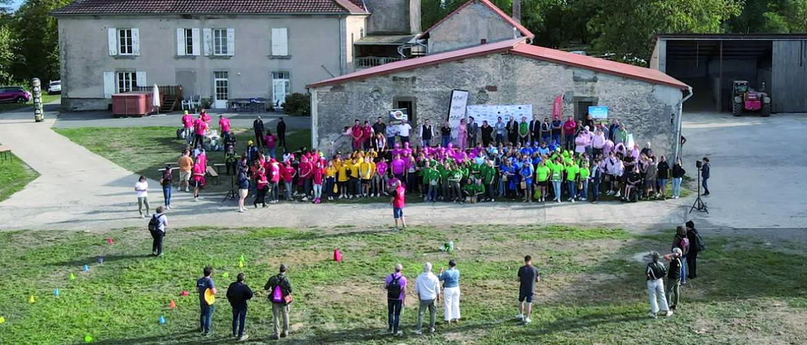 L’exploitation de la famille Tétard, à Barchain, a accueilli près de 200 personnes à l’occasion du challenge inter-lycées de l’Apal’. Photo APAL