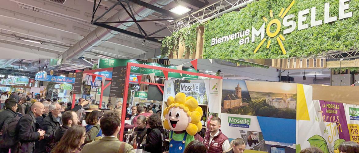 Il y avait affluence sur le pavillon de la Moselle lors du passage de la délégation conduite par le président du Département, Patrick Weiten. Photo Pierre Divoux