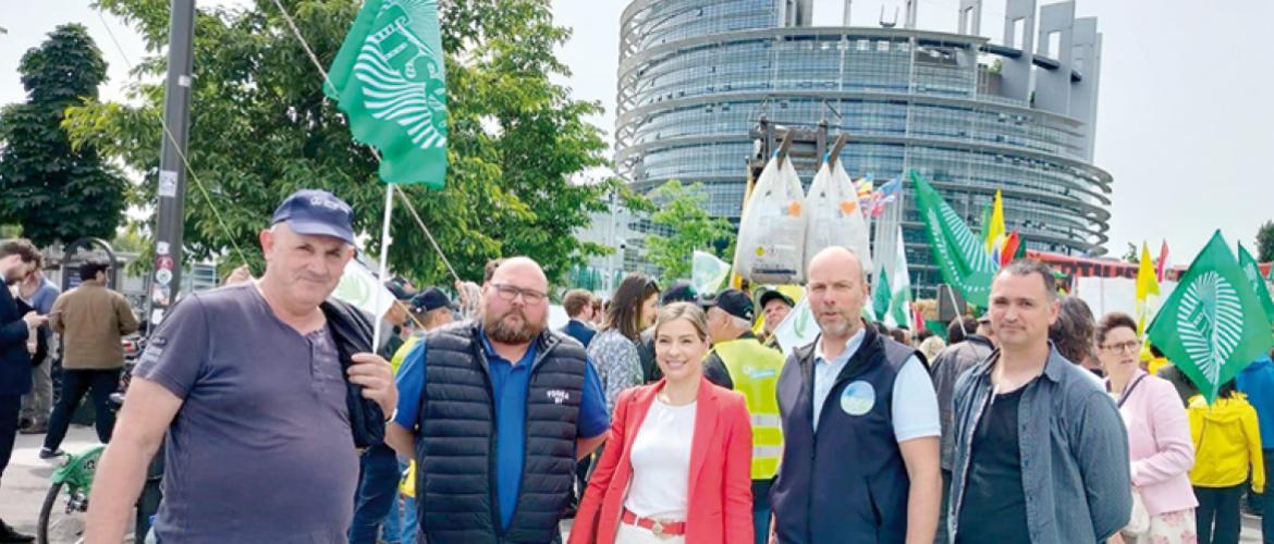 Aux côtés de Céline Imart, députée européenne, Didier Schlitter, Anthony Valter, Hervé Auburtin et Sylvain Barbier. Photo H. Auburtin